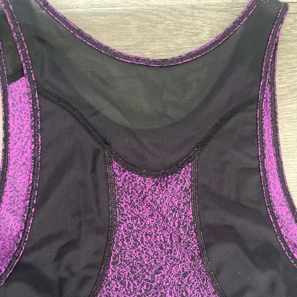 Lululemon Sculpt tank size 4 - Picture 3 of 3